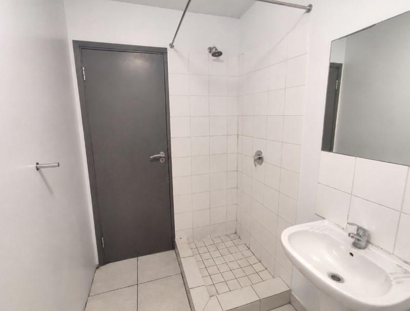 1 Bedroom Property for Sale in Wynberg Western Cape